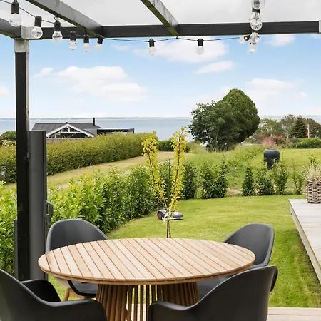Feriehus 3 Bedroom Lovely In *