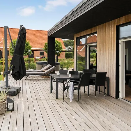 Feriehus 3 Bedroom Lovely In
