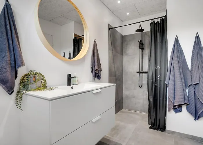 3 Bedroom Lovely In